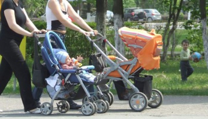 Mamele vor putea obţine alte venituri, pe lângă indemnizaţia de creştere a copilului